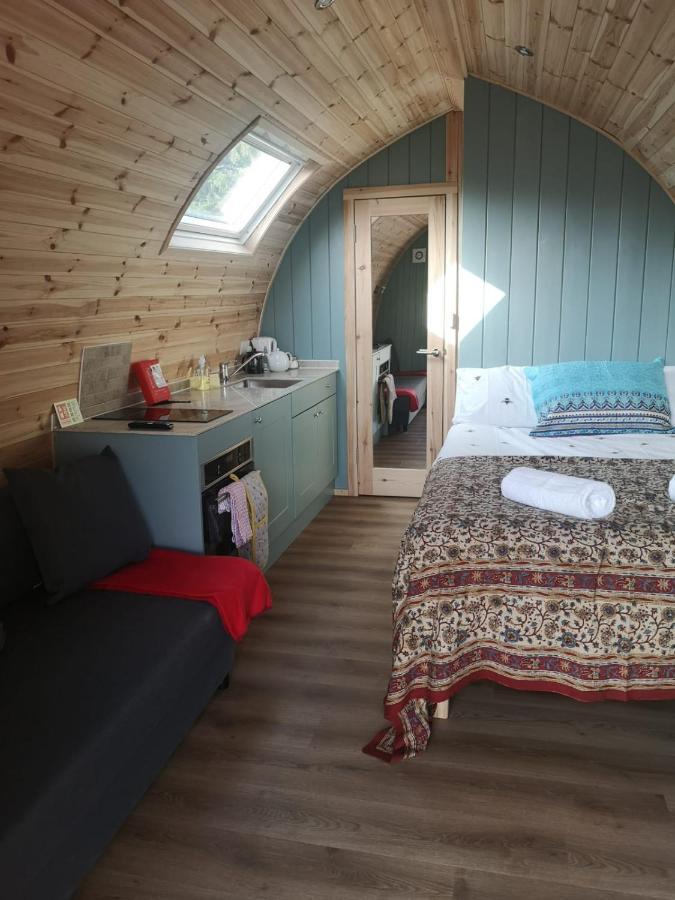 فندق Missin' Link Glamping West Hoathley المظهر الخارجي الصورة